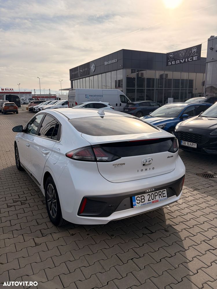 Hyundai IONIQ - 5