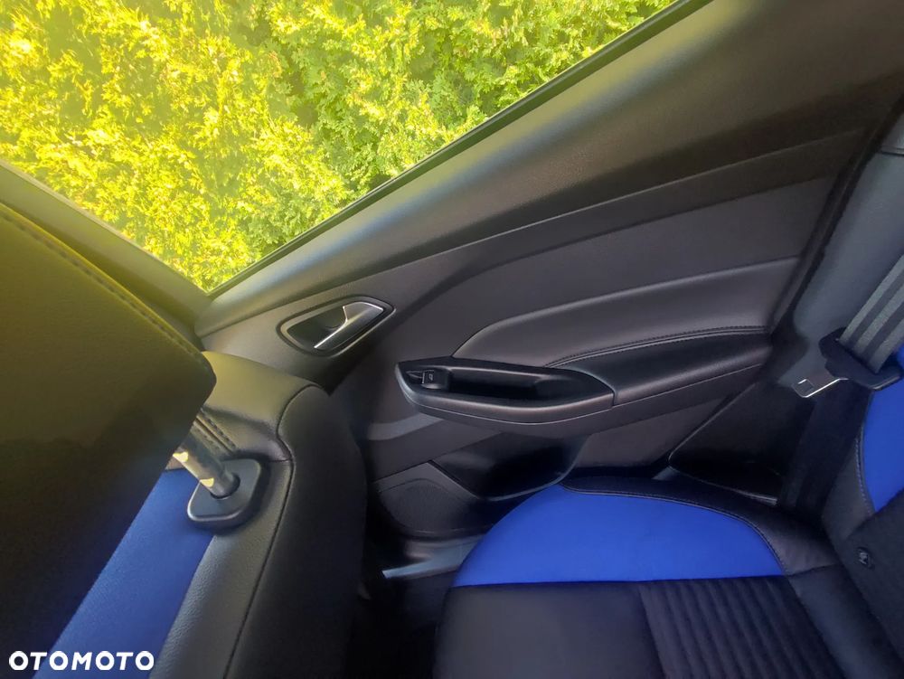 Ford Focus 2.0 TDCi ST - 18