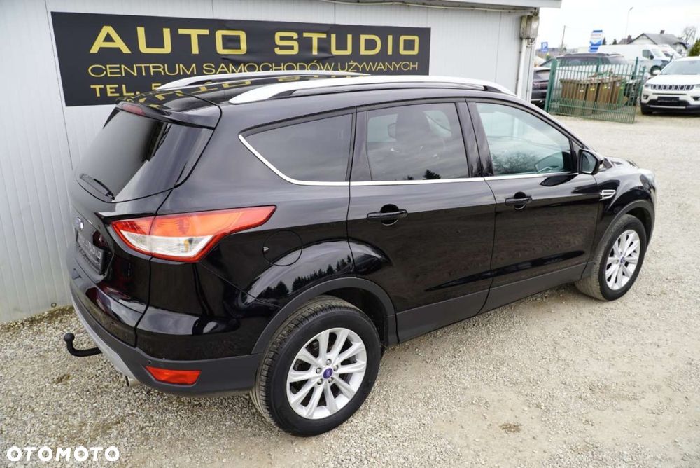 Ford Kuga 2.0 TDCi 2x4 Titanium - 38