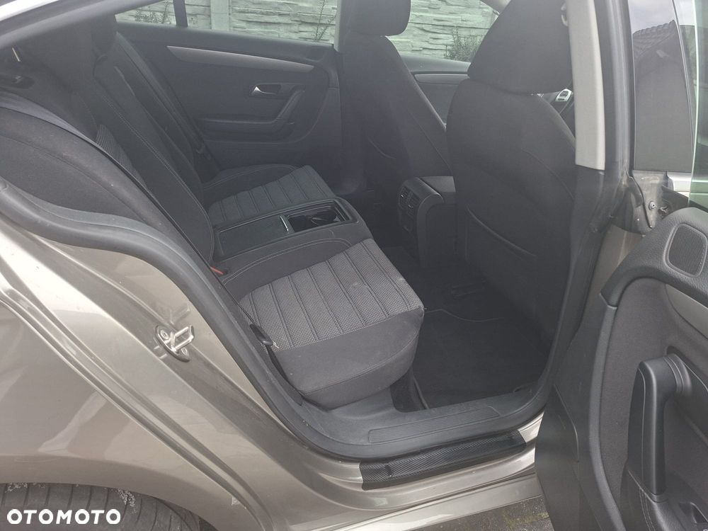 Volkswagen Passat CC - 13