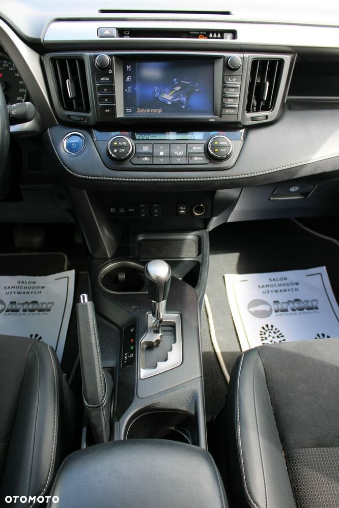 Toyota RAV4 - 25