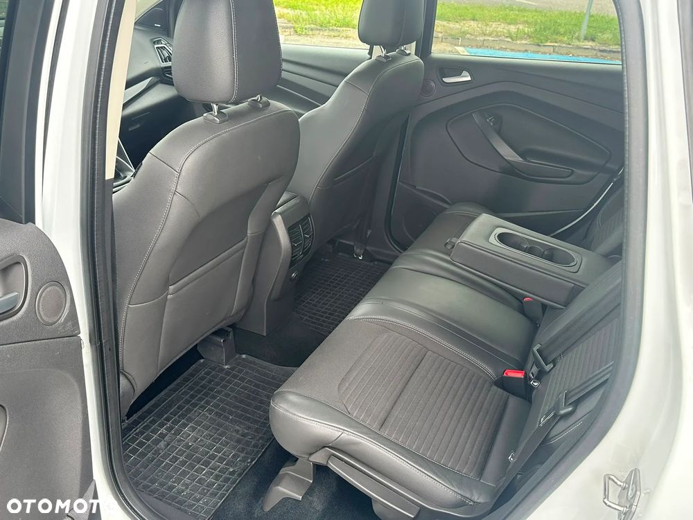 Ford Kuga 2.0 TDCi FWD Titanium - 9