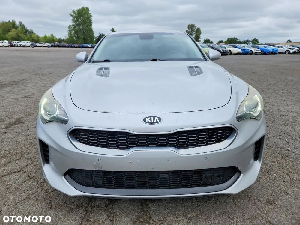 Kia Stinger 2.0 T-GDI L - 5