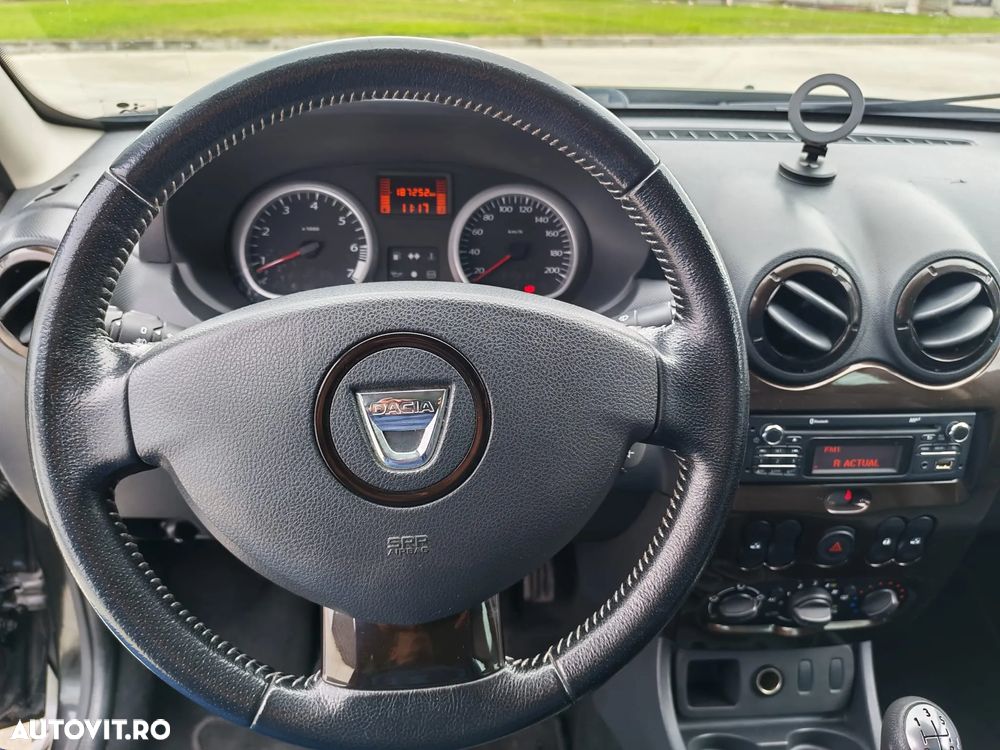 Dacia Duster 1.6 16V 105 4x2 Prestige - 6