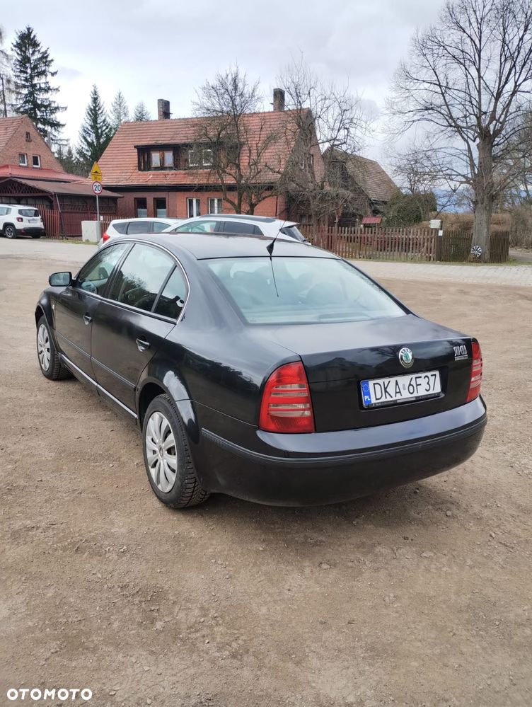 Skoda Superb 2.0 Classic - 3