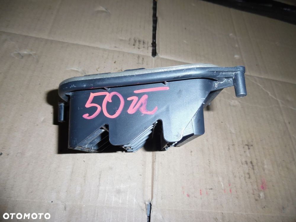 DUCATO JUMPER BOXER KRATKA WENTYLACJI WYWIETRZNIK - 1