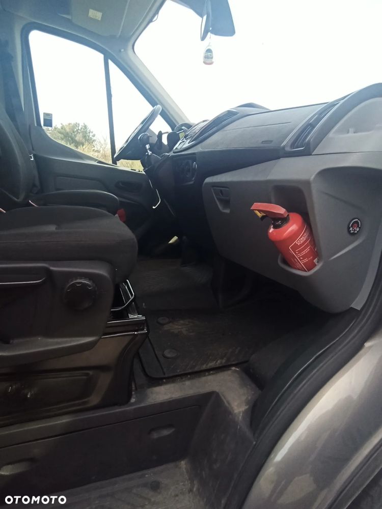 Ford TRANSIT - 8
