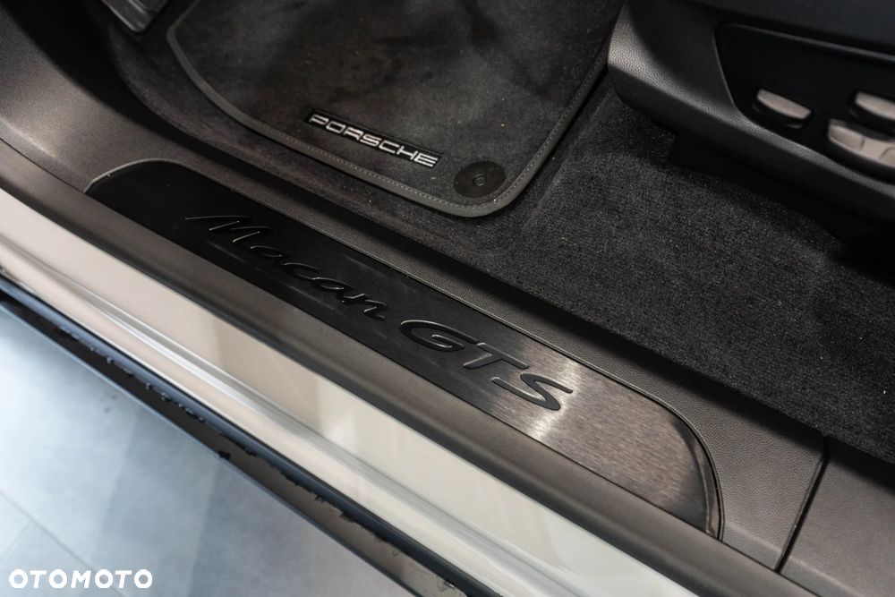 Porsche Macan - 34