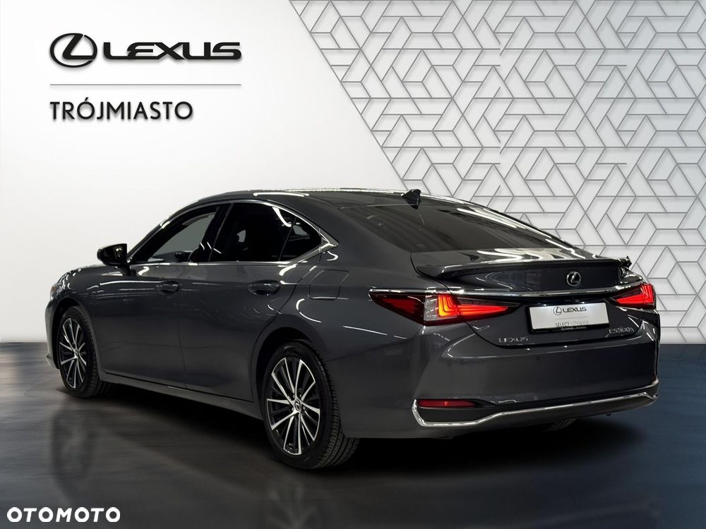 Lexus ES 300h Prestige - 3