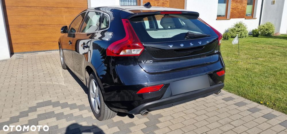 Volvo V40 D4 Summum - 1