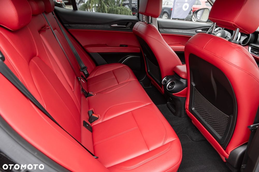 Alfa Romeo Stelvio 2.0 Turbo 16V AT8-Q4 Veloce - 21