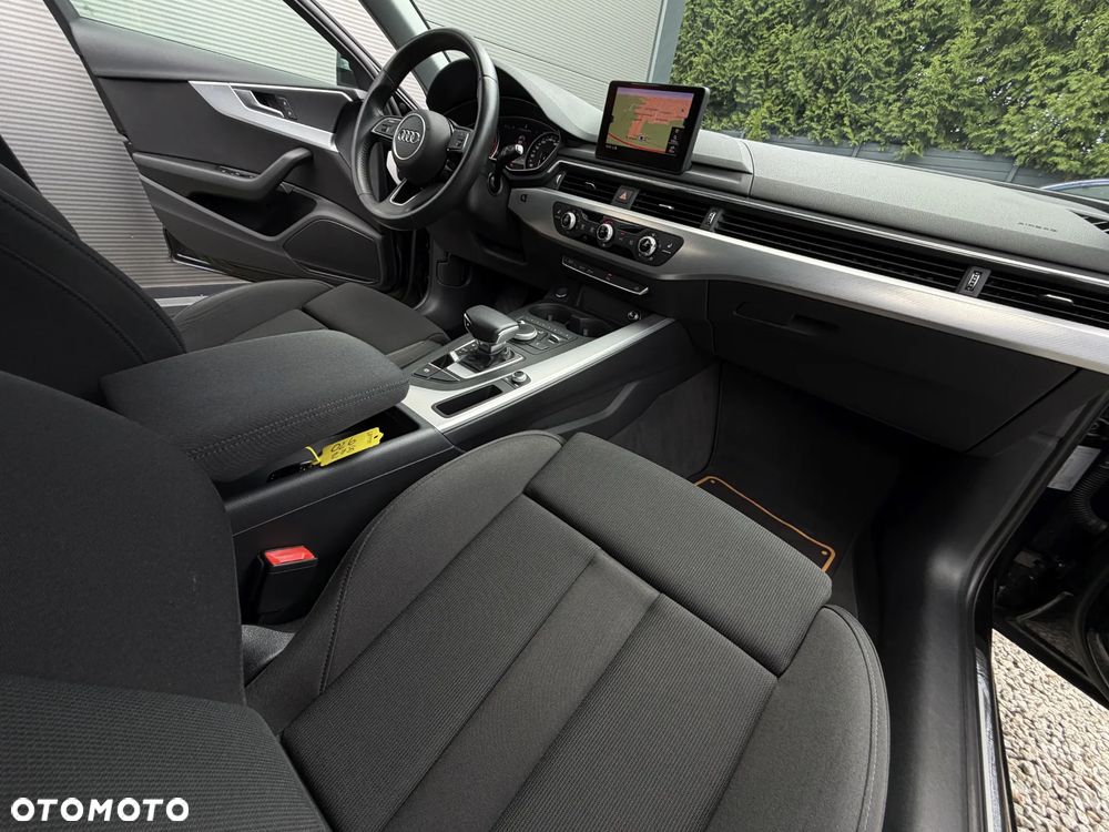 Audi A4 Avant 40 TFSI S tronic design - 14