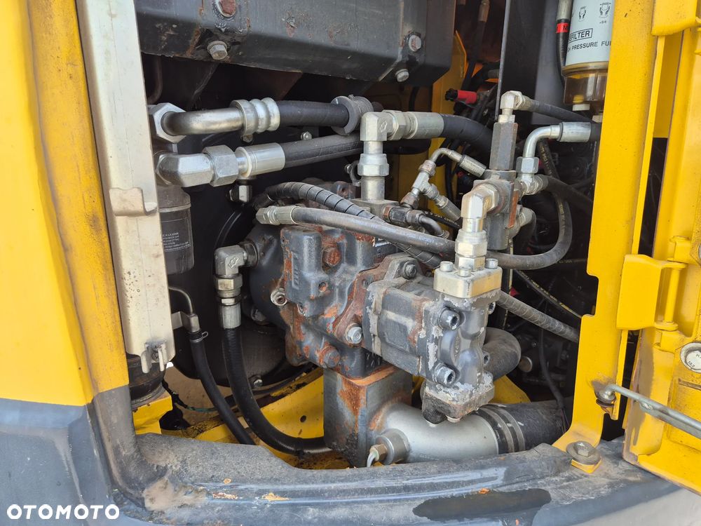 Komatsu PW 118MR-8 - 22