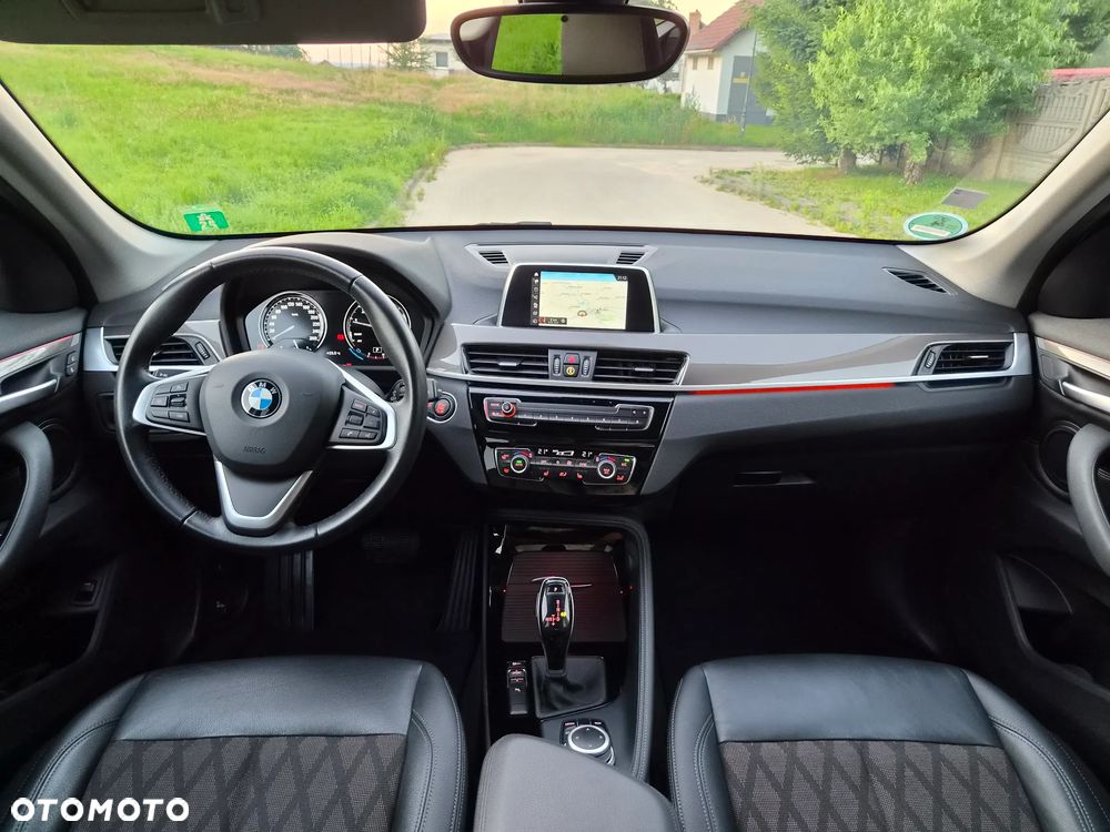 BMW X1 sDrive20i xLine - 10