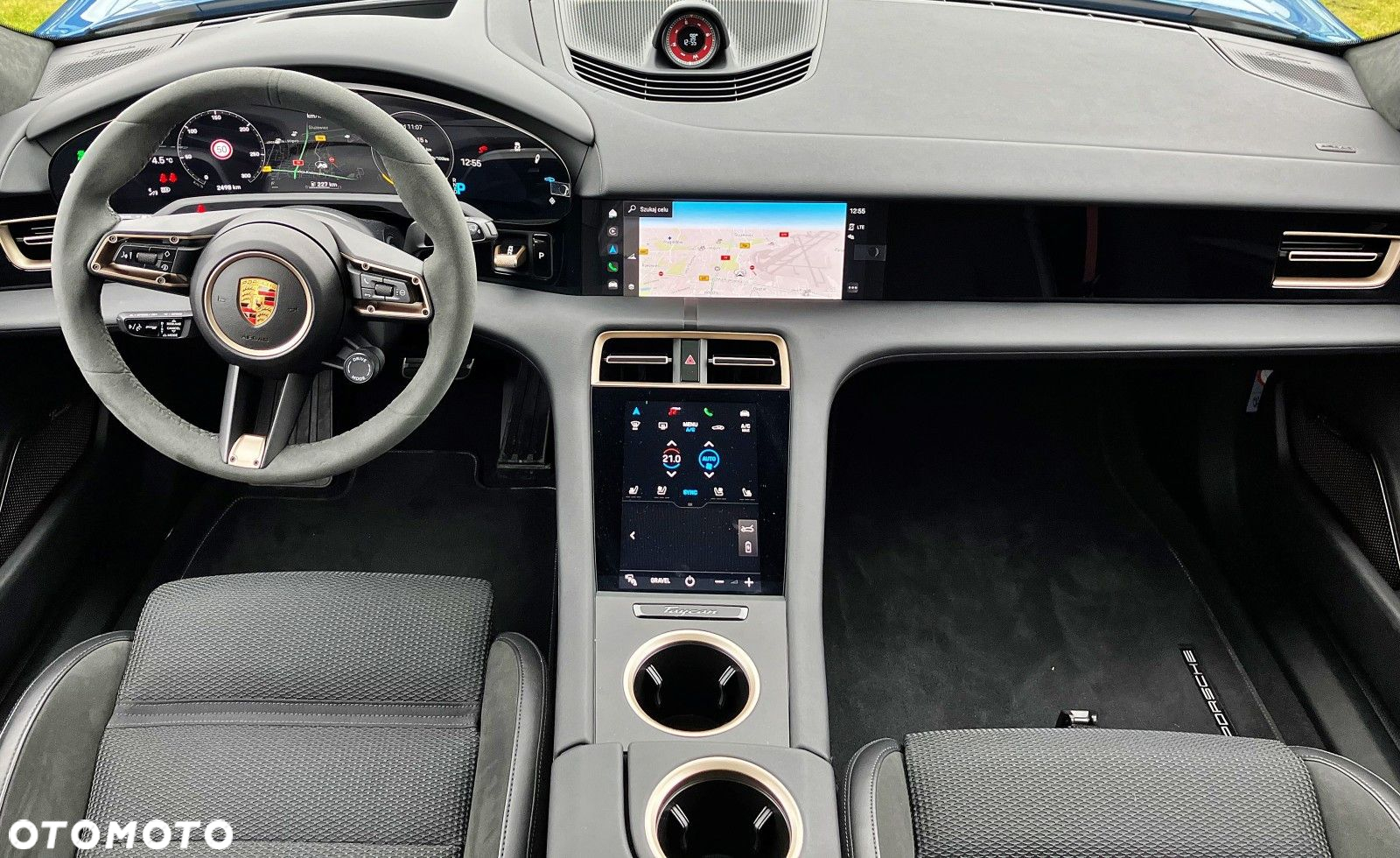Porsche Taycan Turbo S - 28