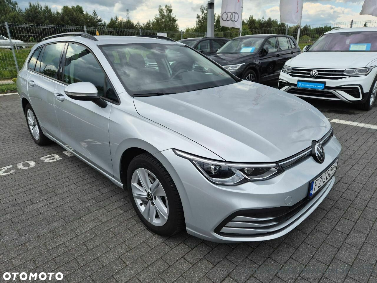 Volkswagen Golf - 2