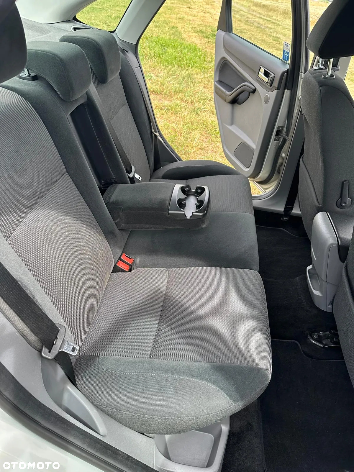 Ford Focus 2.0 Ghia - 9