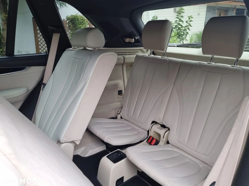 BMW X5 M M50d - 14
