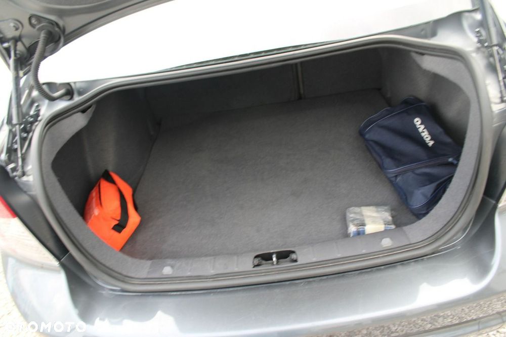 Volvo S40 - 10