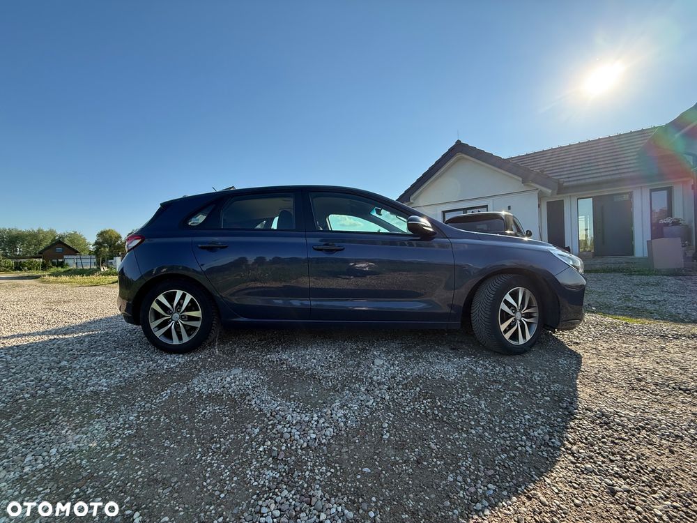 Hyundai i30 1.4 Premiere Comfort - 2