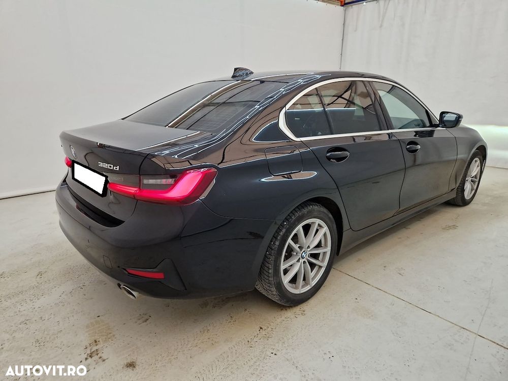 BMW Seria 3 320d xDrive AT MHEV - 4