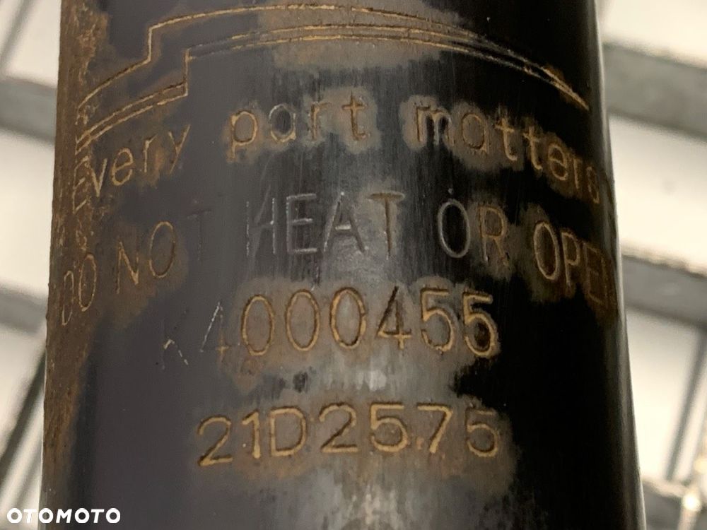 AMORTYZATOR PRAWY PRZÓD ZE SPRĘŻYNĄ  VW GOLF IV (1J1) 1997 - 2008 1.4 16V 55 kW [75 KM] benzyna - 5