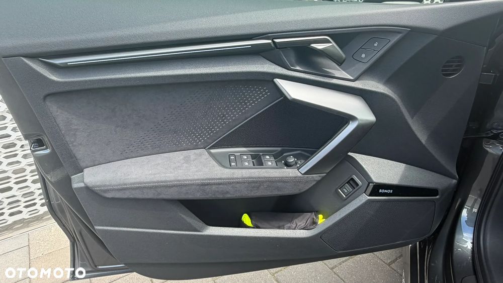 Audi RS3 Sportback - 16