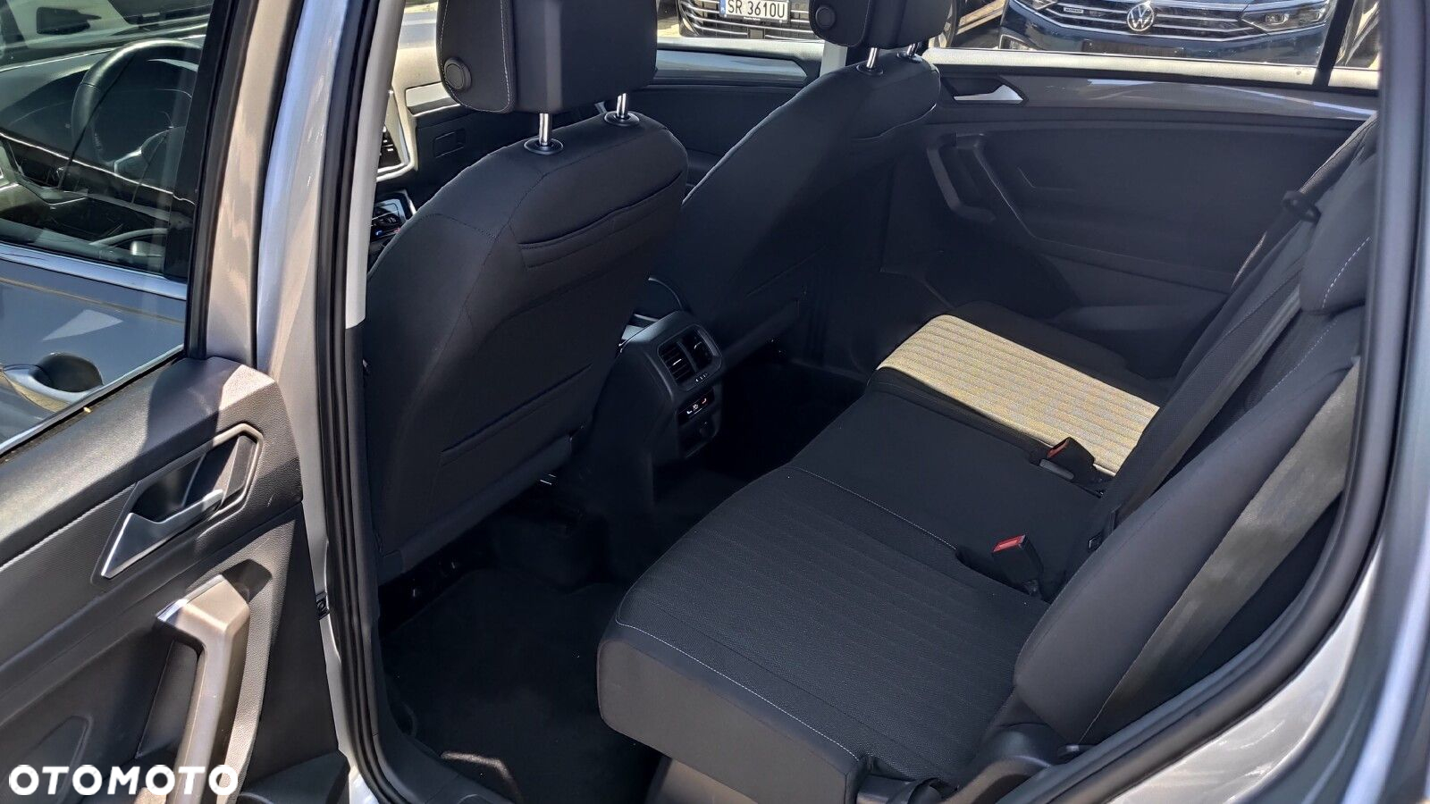 Volkswagen Tiguan - 11