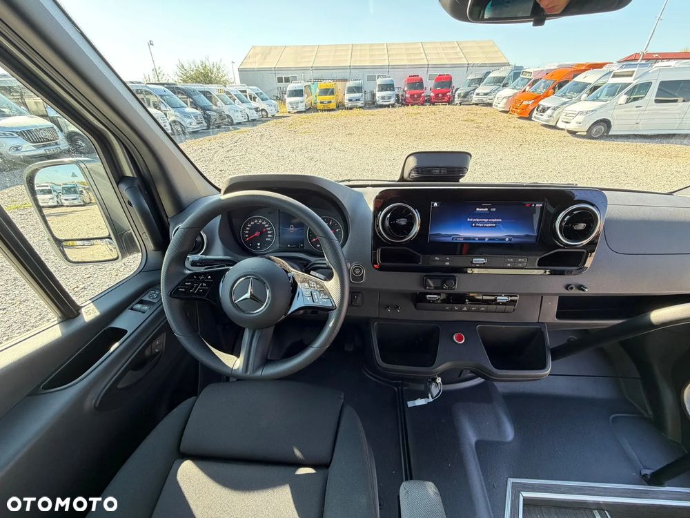 Mercedes-Benz Sprinter 519 - 31