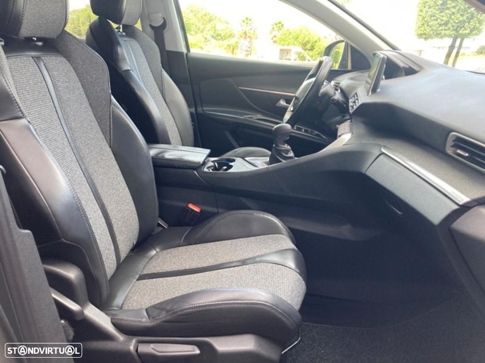 Peugeot 3008 1.2 PureTech Active - 29
