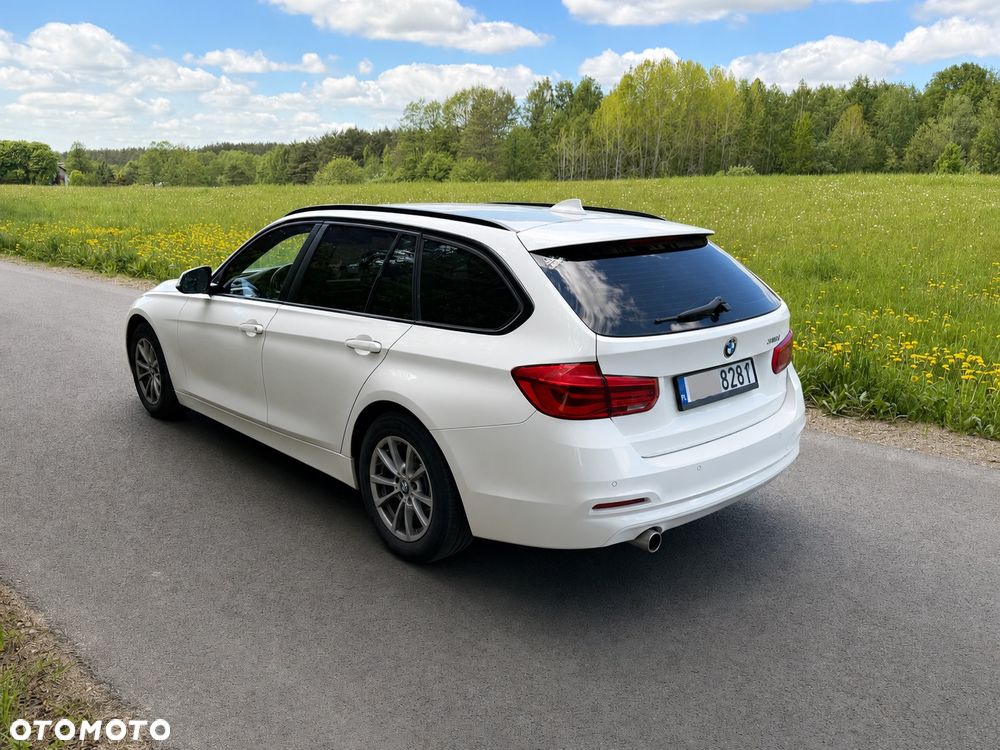 BMW Seria 3 318i - 6
