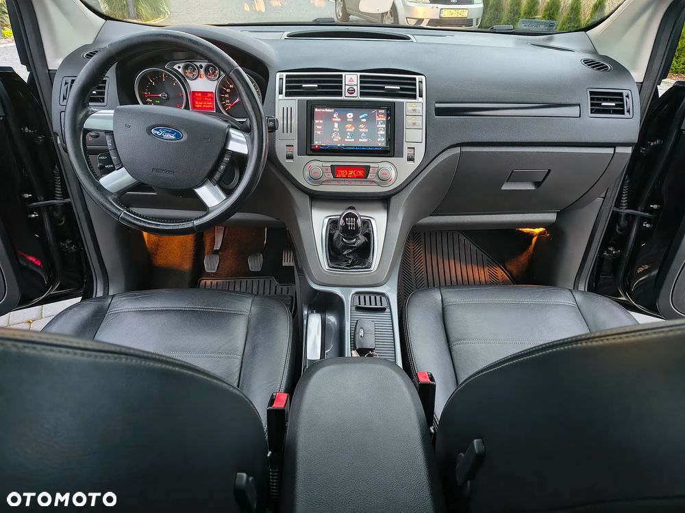 Ford Kuga 2.0 TDCi Titanium FWD - 27