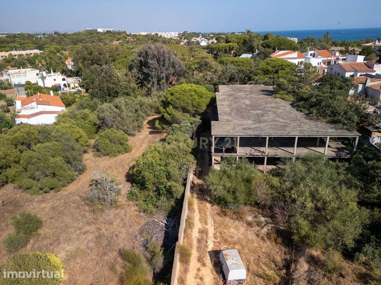 Terreno Urbano com 3113m2 em Santa Eulália — Albufeira - Grande imagem: 3/25