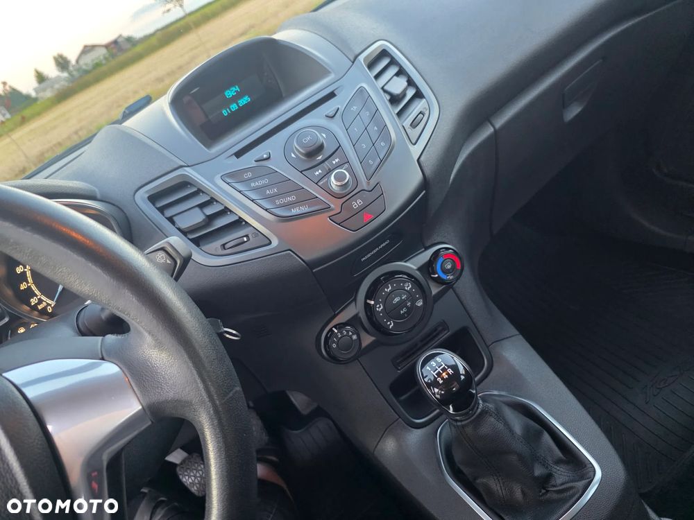 Ford Fiesta 1.25 Trend - 33