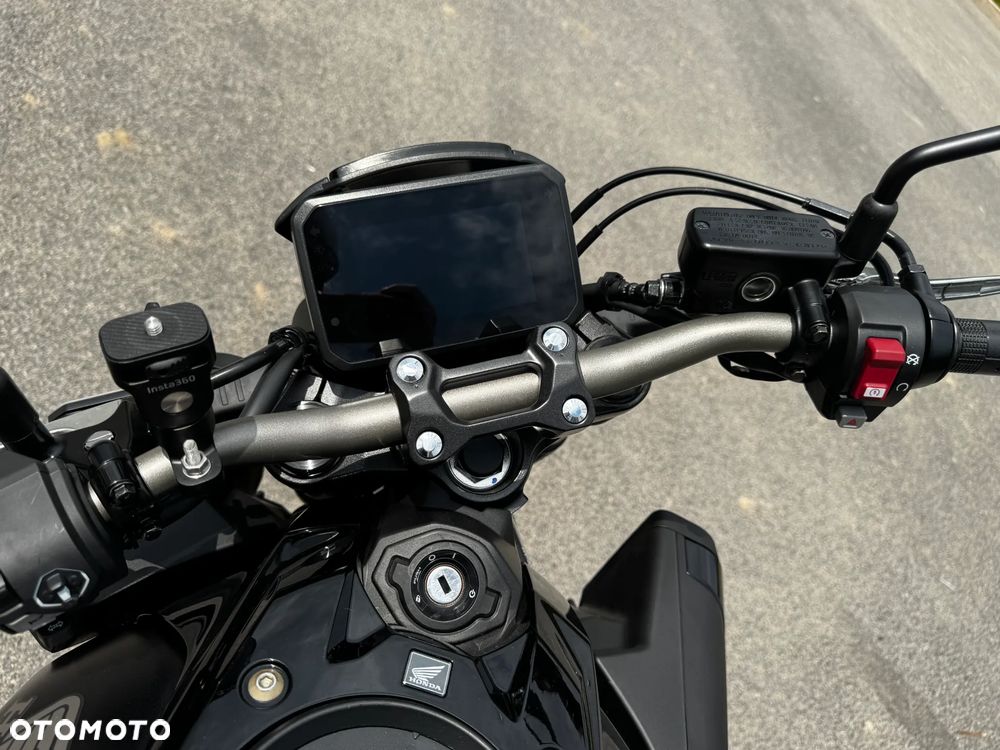Honda CB - 16