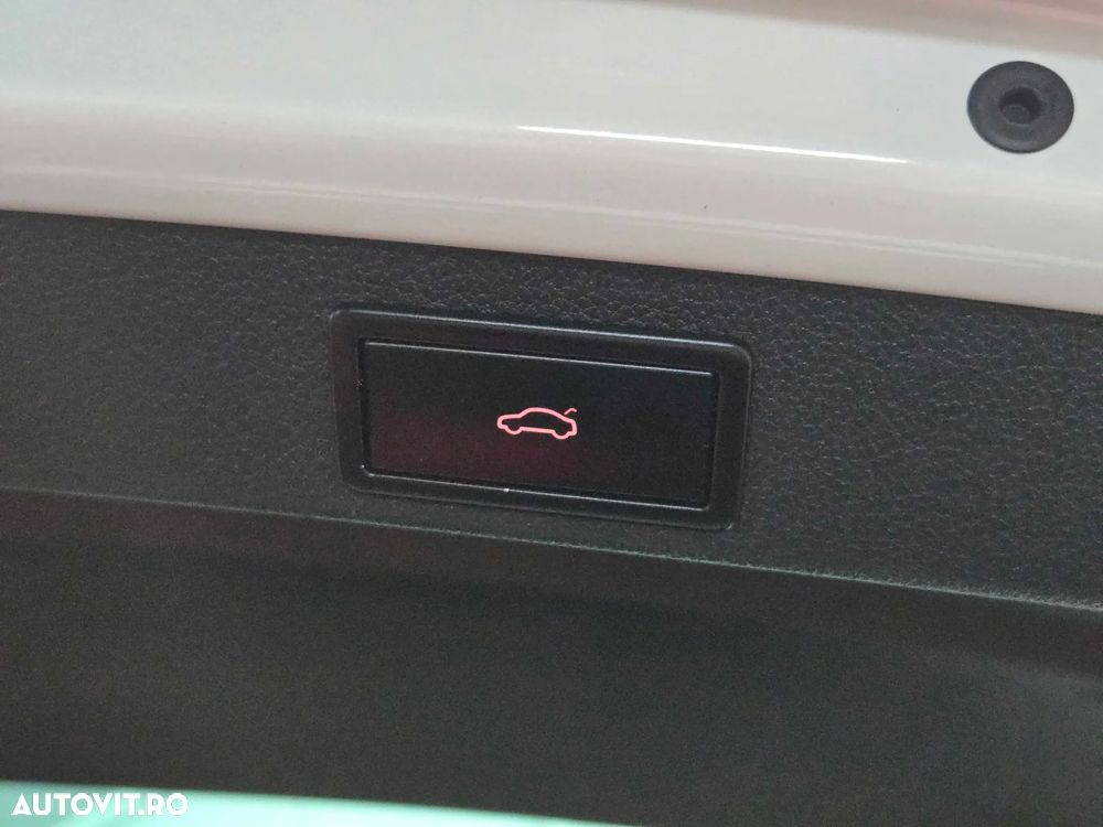 Skoda Superb 2.0 TDI DSG Style - 36