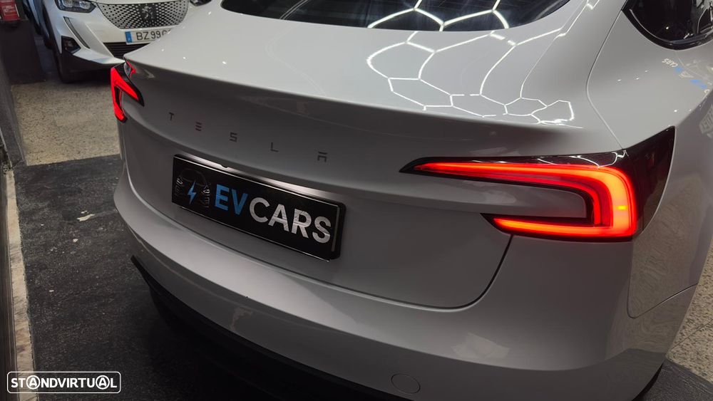 Tesla Model 3 Standard RWD - 17