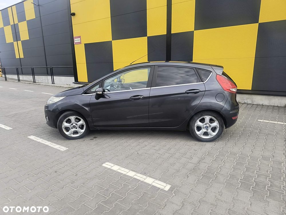 Ford Fiesta 1.4 Titanium - 5
