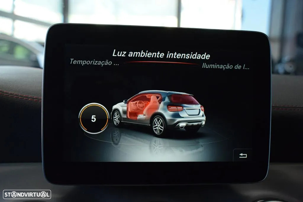 Mercedes-Benz GLA 220 d AMG Line - 29
