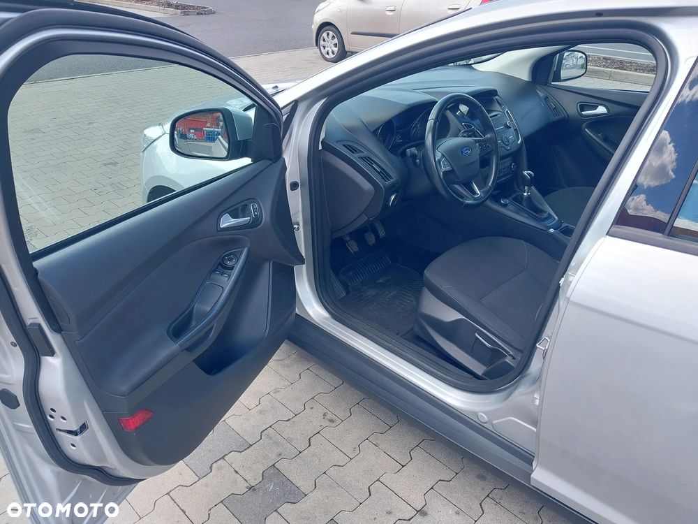 Ford Focus 1.5 TDCi Trend - 16
