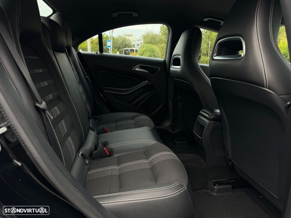 Mercedes-Benz CLA 180 d Urban - 36