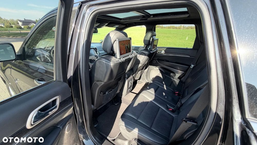 Jeep Grand Cherokee - 10