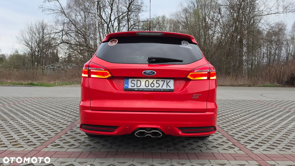 Ford Focus 2.0 TDCi ST - 12