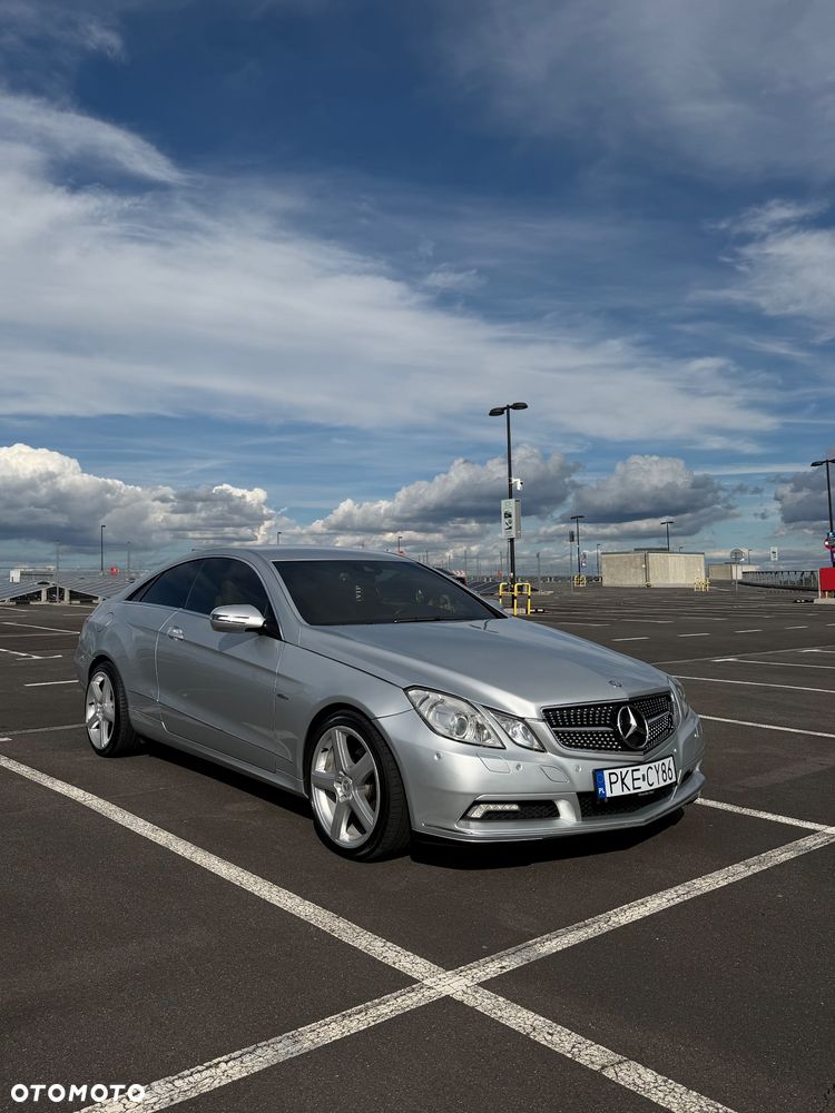 Mercedes-Benz Klasa E ver-250-cgi-blueefficiency - 6