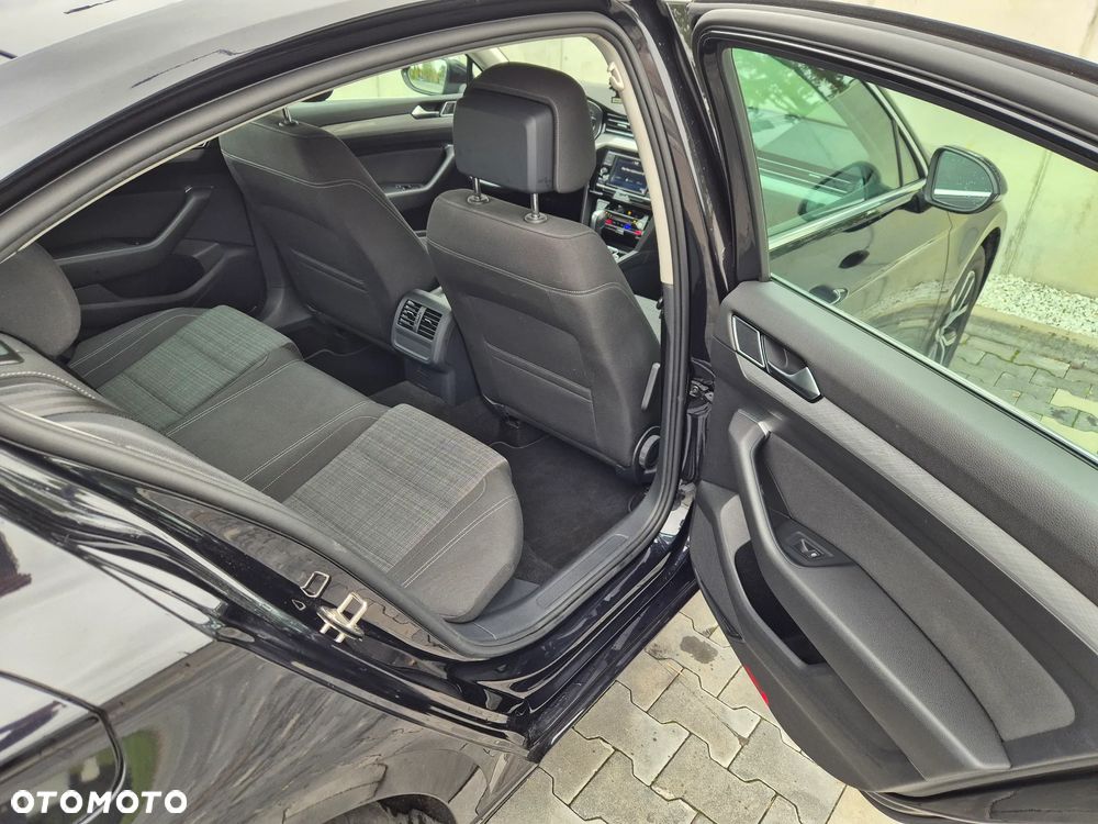 Volkswagen Passat 1.5 TSI EVO Business DSG - 12