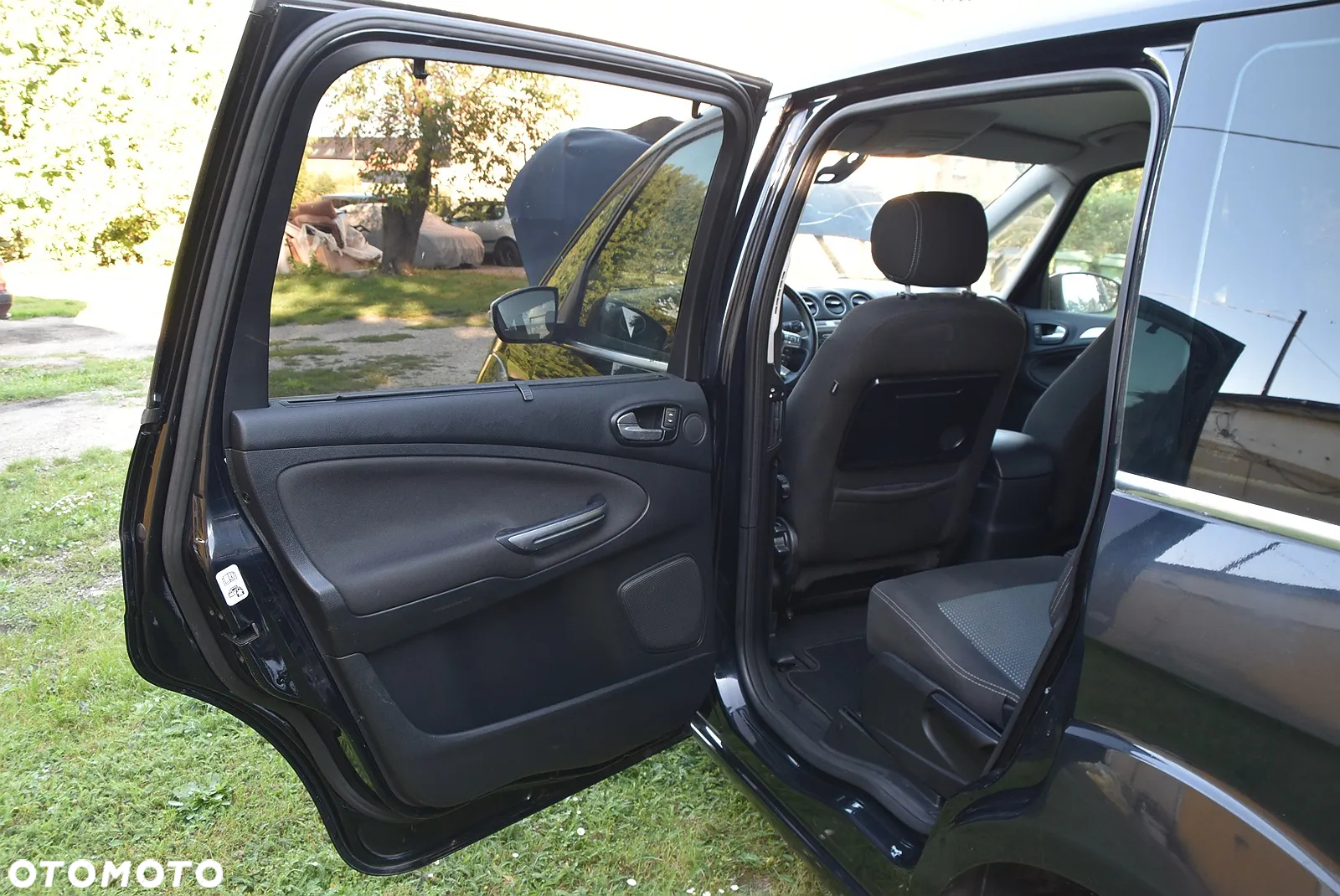 Ford Galaxy - 16