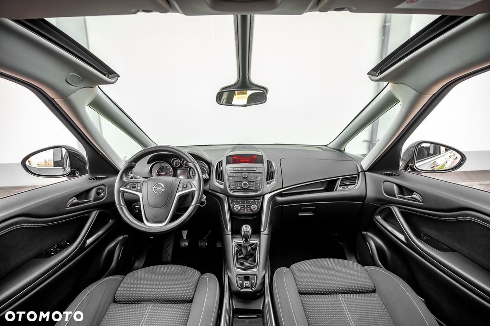 Opel Zafira 1.4 T Cosmo EU6 - 33