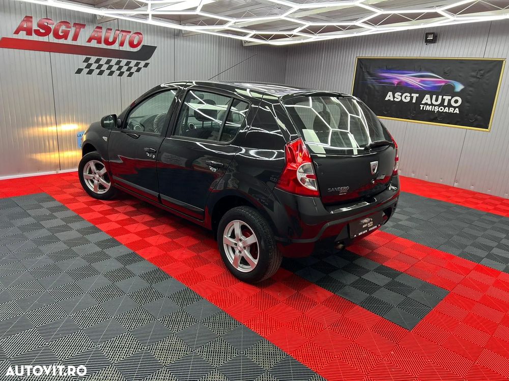 Dacia Sandero - 5