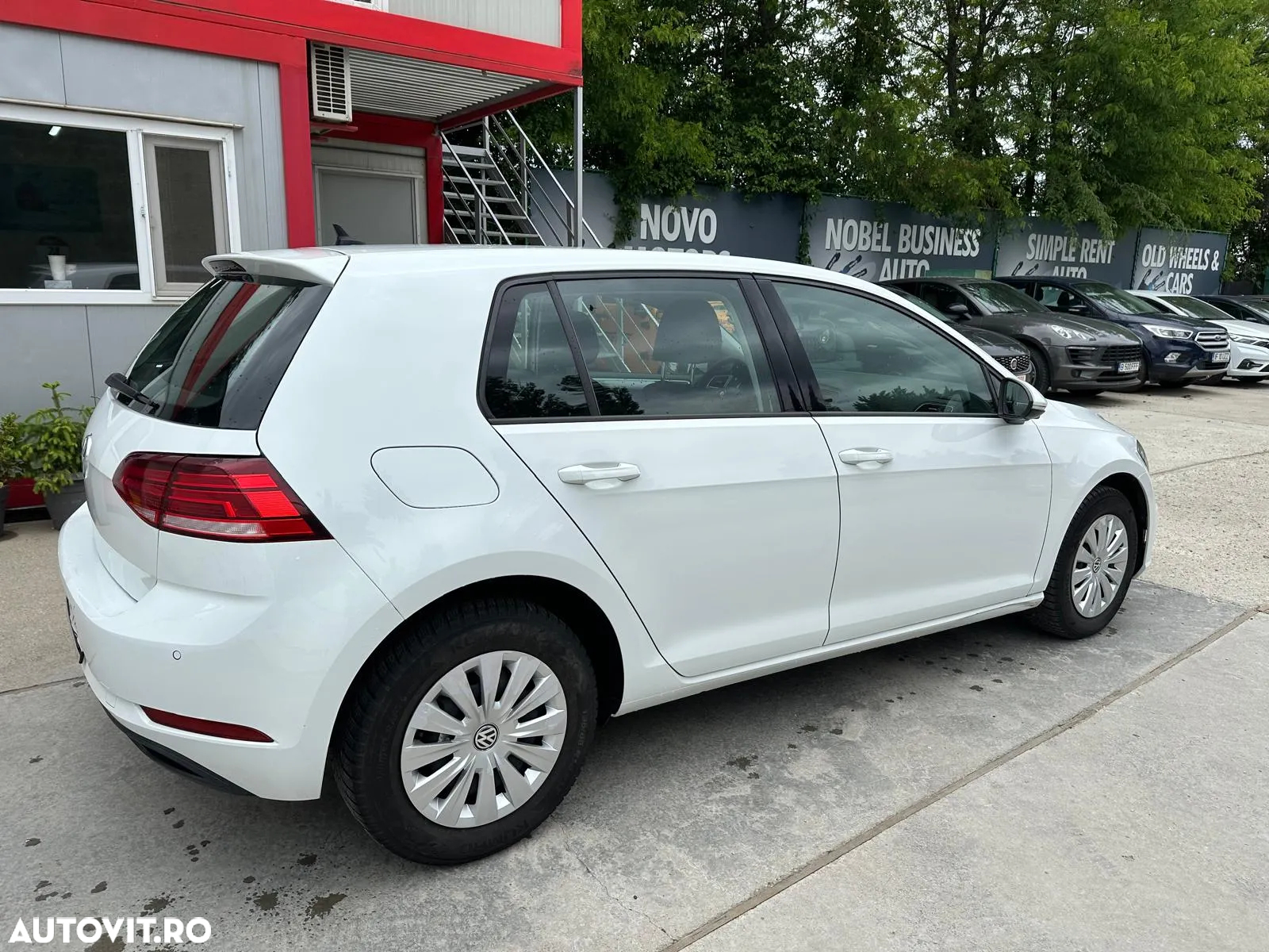Volkswagen Golf 1.6 TDI Comfortline - 5