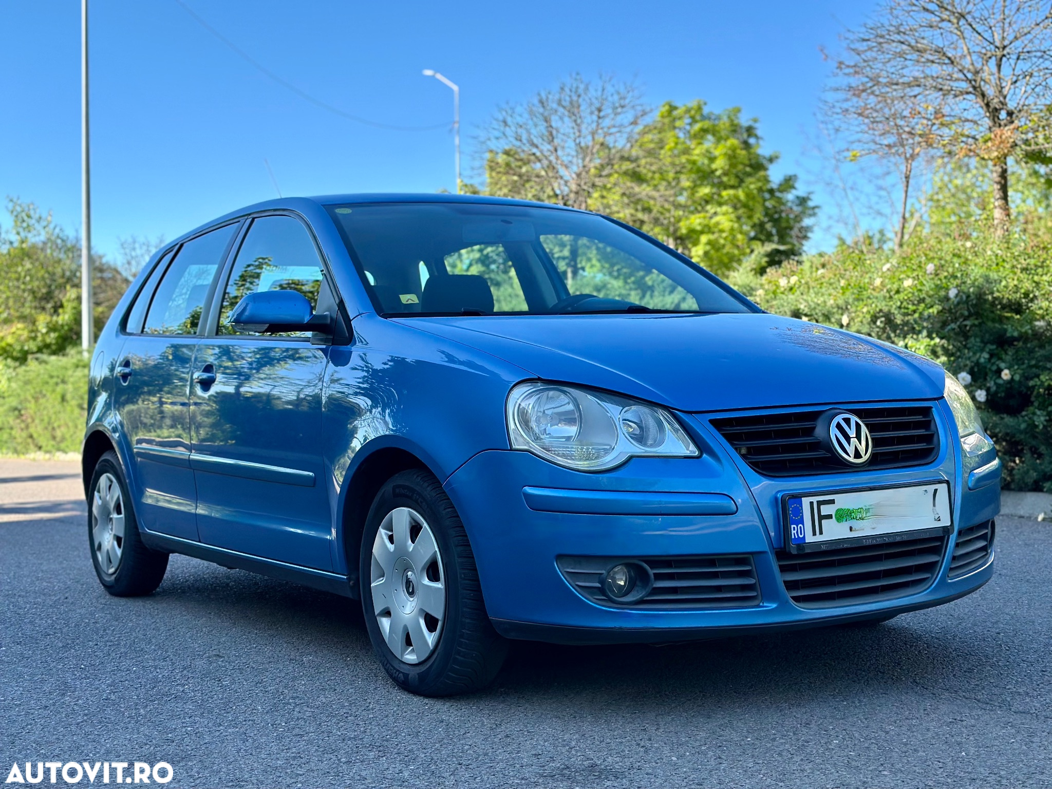 Volkswagen Polo 1.2 Attractive - 16
